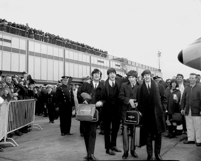 ASBeatlesonthewaytoNewYorkUSAFeb71964.jpg