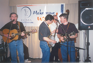 ASBlueStreakperformingatECMA2005.jpg