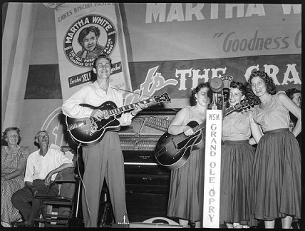 ASChetAtkinswithTheCartersattheGrandOeOpry1950.jpg