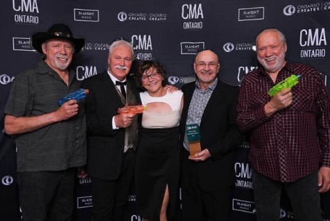 ASFamilyBrownReceives2023ImpactAwardatCMAOntarioAwardsJun4.jpg