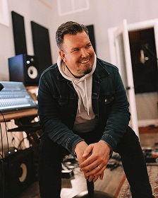 ASJonMoorePromoPhotofromHamiltonOnt.jpg