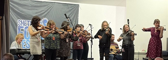 ASRichardWoodPerformsinSetlandUK.jpg